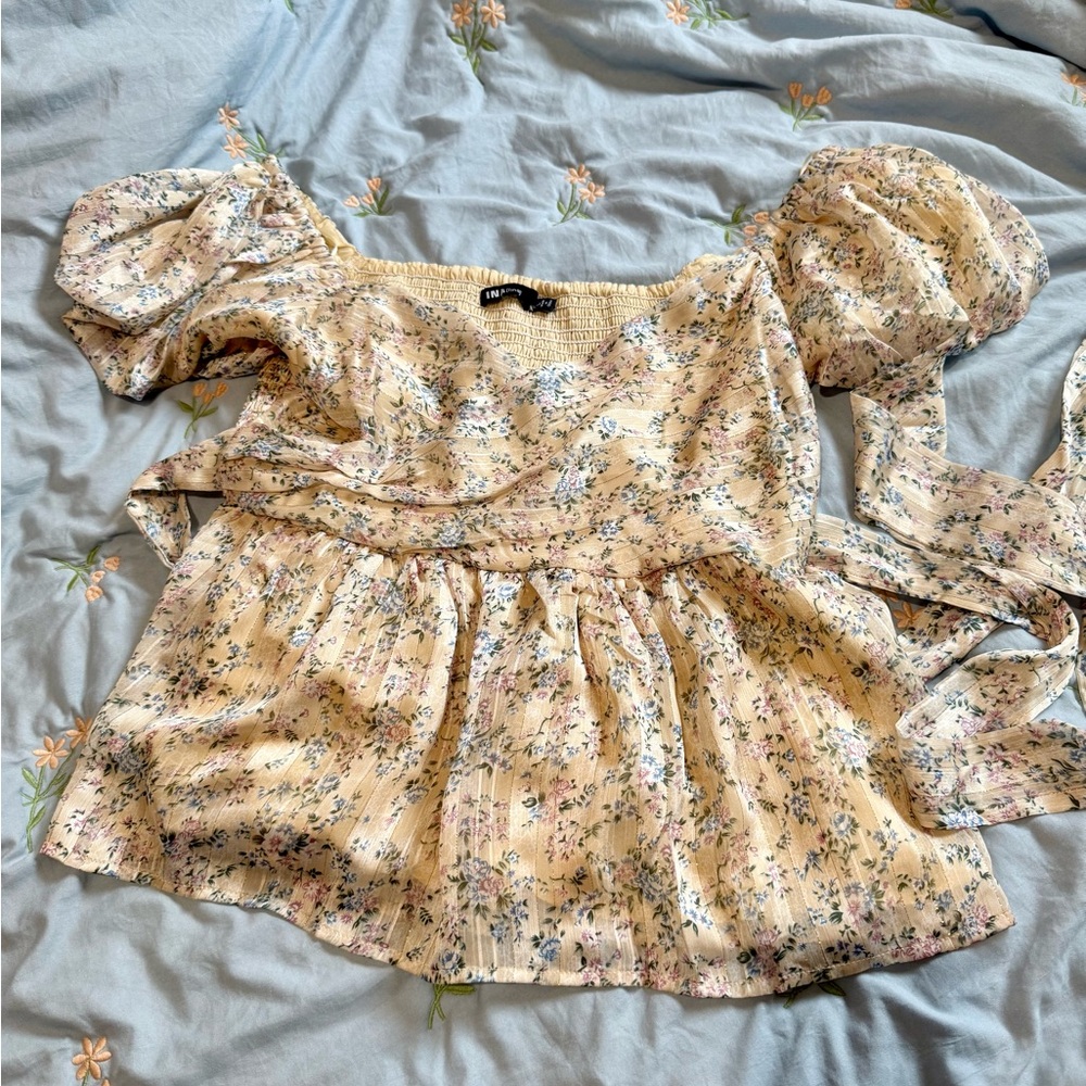 Floral Puff Sleeve Top